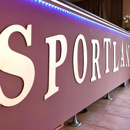 Sportland Hotel กอลเลวัลเดลซา ภายนอก รูปภาพ