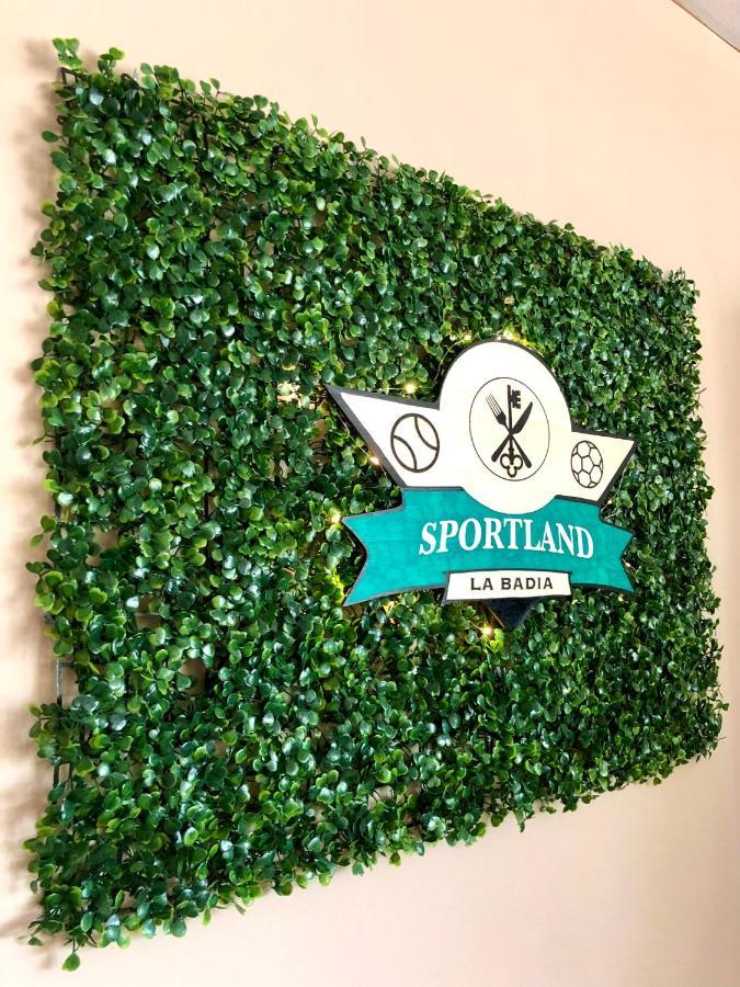 Sportland Hotel กอลเลวัลเดลซา ภายนอก รูปภาพ