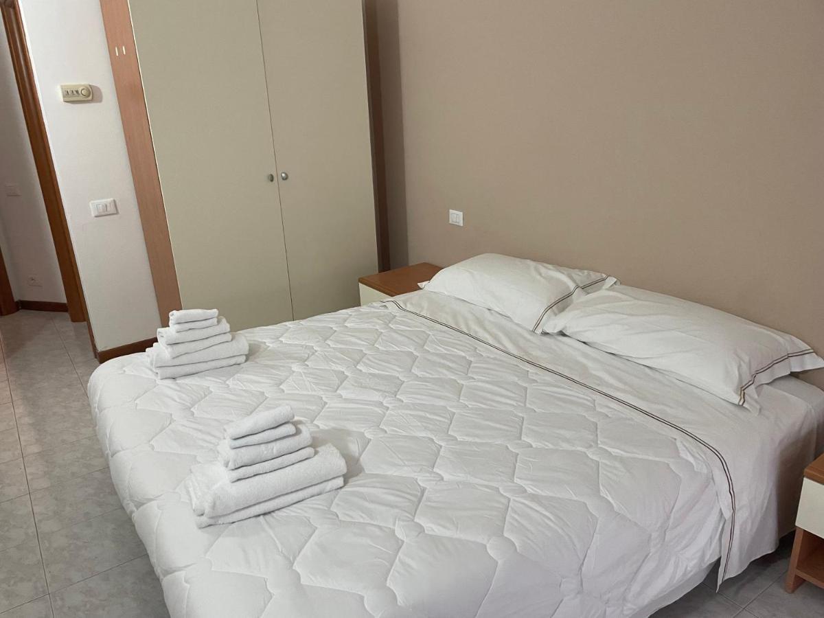 Sportland Hotel กอลเลวัลเดลซา ภายนอก รูปภาพ